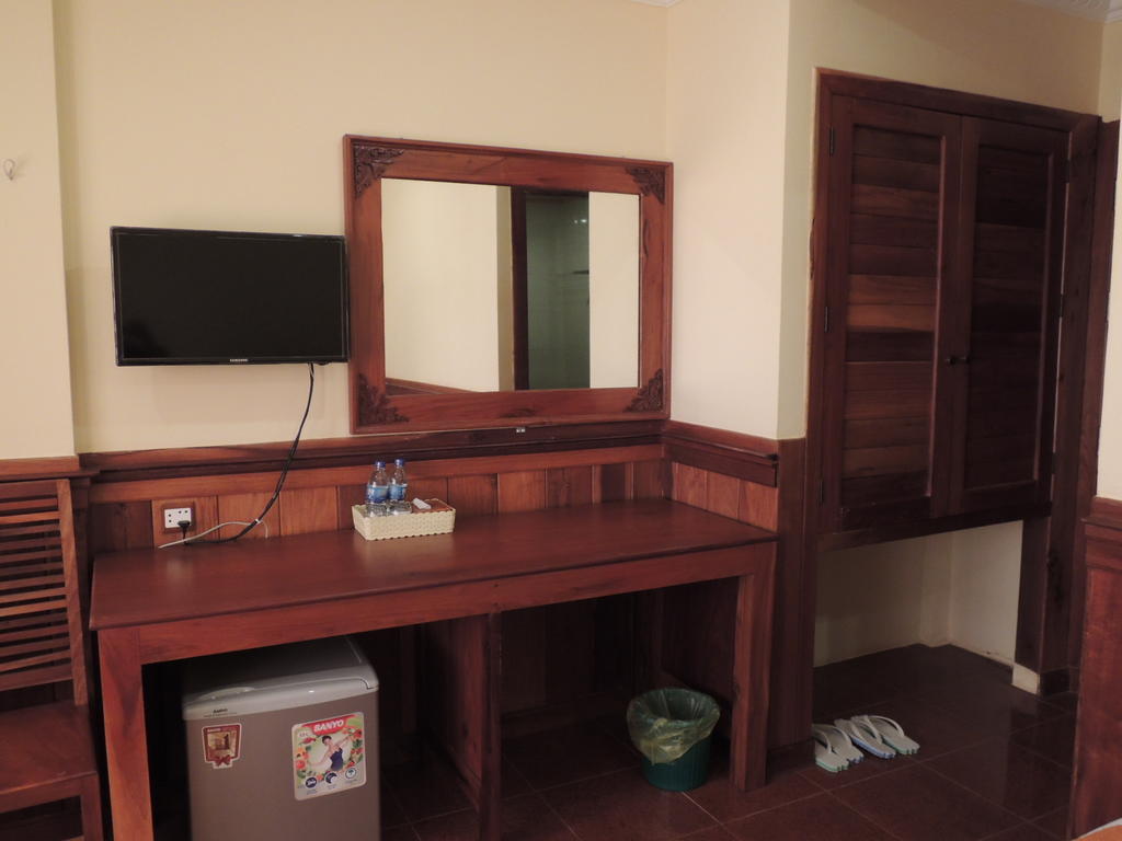 Banan Hotel Battambang Quarto foto